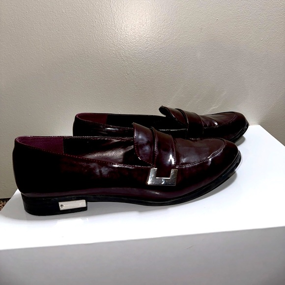 Marc Fisher Maroon Loafers Sz 7 - Picture 2 of 6